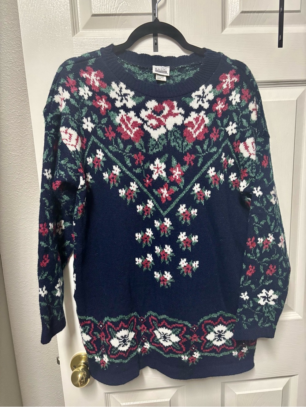 90’s Vintage Basic Editions Navy Floral Crewneck Sweater